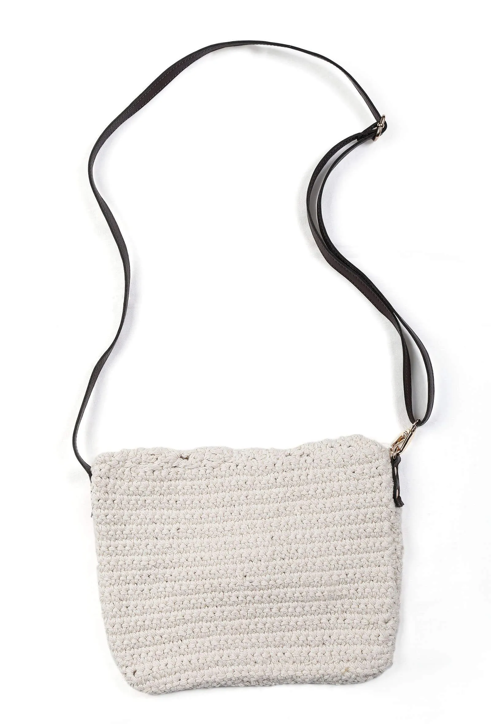 White Seashells Crochet Bag